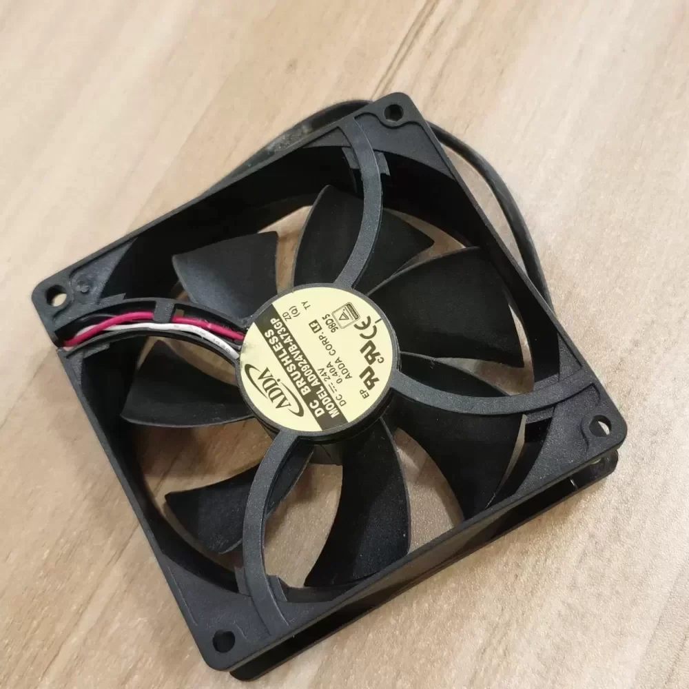 AD0924VB-A73GP New ADDA 24V fan AD0924VB-A73GP New ADDA 24V fan