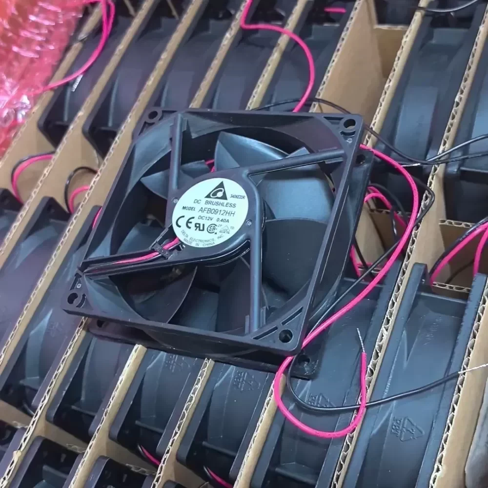 AFB0912HH Delta 12V 0.4A fan AFB0912HH Delta 12V 0.4A fan