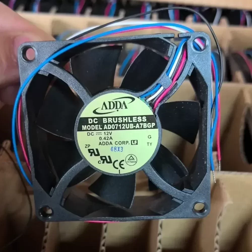 New ADDA DC brushless fan  AD0712 UB-A7B