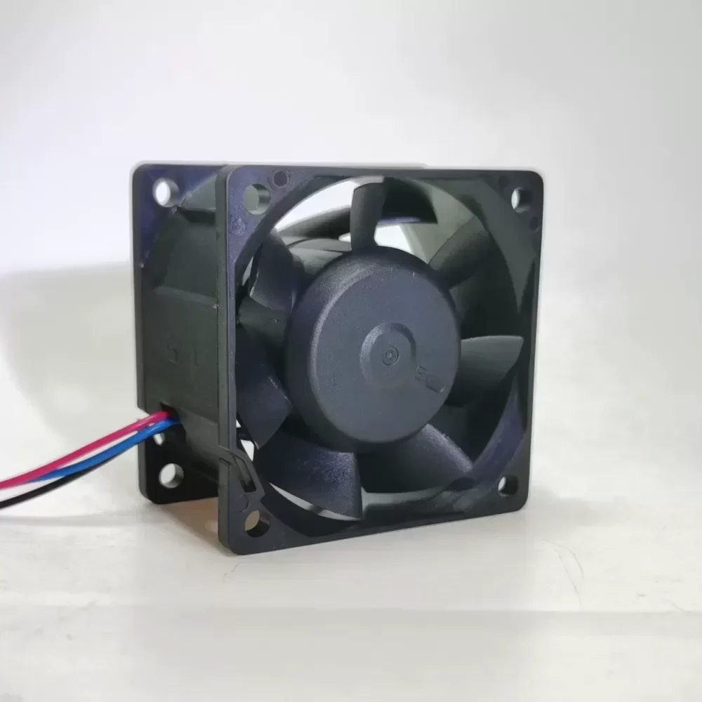 PFB0624EHE-F00 Delta 6038/24V three-wire fan PFB0624EHE-F00 Delta 6038/24V three-wire fan