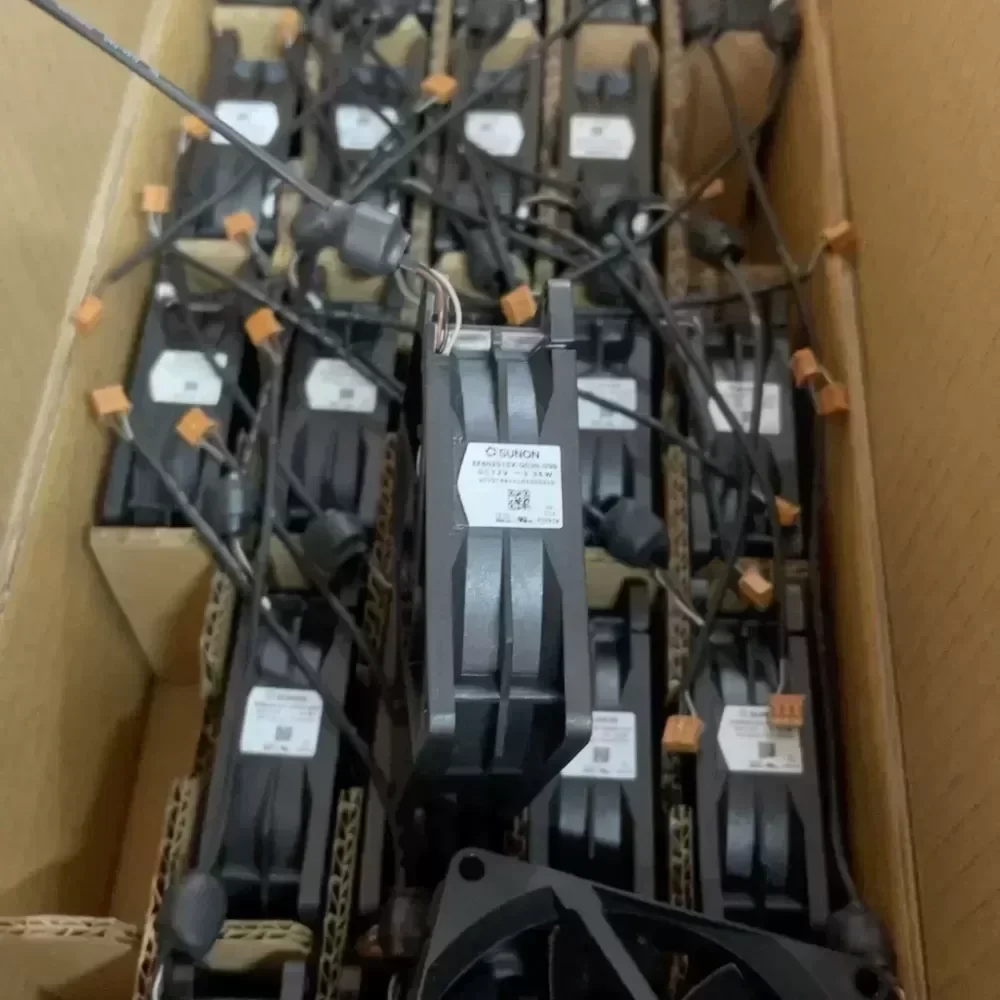 SUNON EF80251Sx-Q030-G99 12V fan