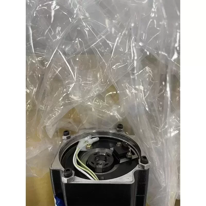 FANUC A06B-0205-B300 AC Servo Motor FANUC A06B-0205-B300 AC Servo Motor