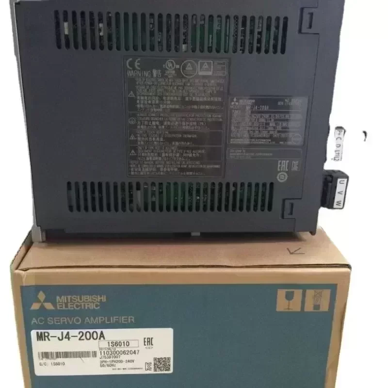 Mitsubishi MR-J4-200A 2000W Universal Interface Three-Phase AC Servo Motor Smart Mitsubishi MR-J4-200A 2000W Universal Interface Three-Phase AC Servo Motor Smart