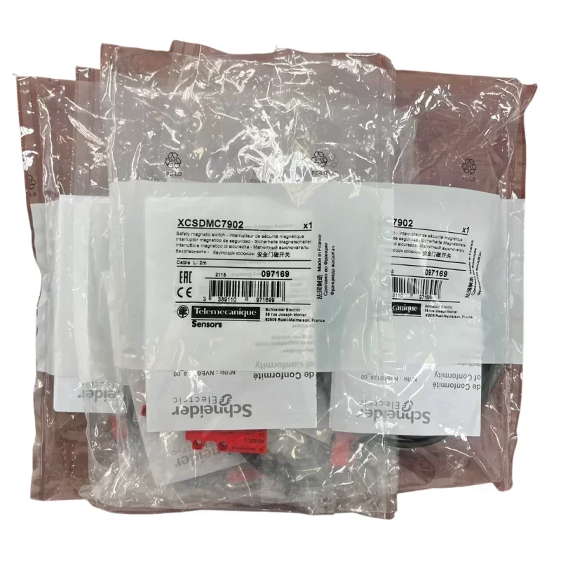 Schneider XCS Coded Magnetic Switch XCSDMC7902 Plastic Material Schneider XCS Coded Magnetic Switch XCSDMC7902 Plastic Material