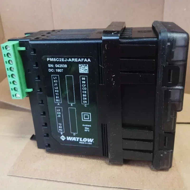 Watlow PM8C2EJ-AREAFAA PM Panel Mount Controller