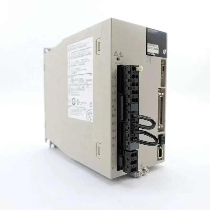 Yaskawa Servo Drive SGD7S-120A00A Tailored Solutions for Machine Tools Robotics Packaging Equipment Yaskawa Servo Drive SGD7S-120A00A Tailored Solutions for Machine Tools Robotics Packaging Equipment