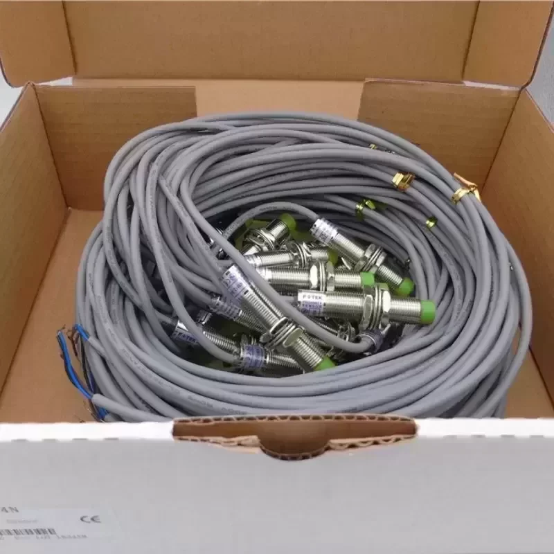 FOTEK KM12-04P Inductive Proximity sensor Screw FOTEK KM12-04P Inductive Proximity sensor Screw